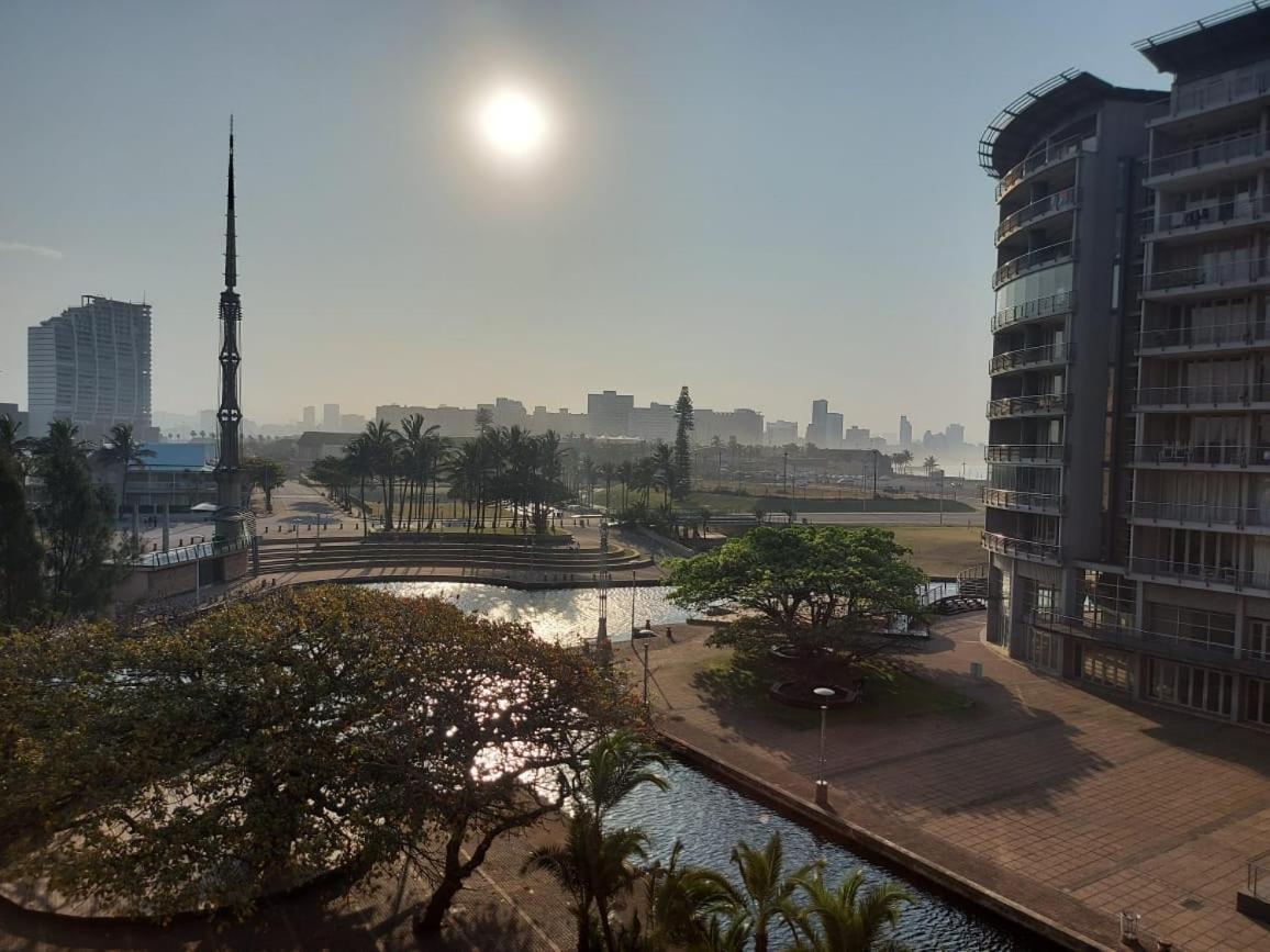 Ocean Sunrise At The Sails - Durban Point Waterfront Apartment ภายนอก รูปภาพ