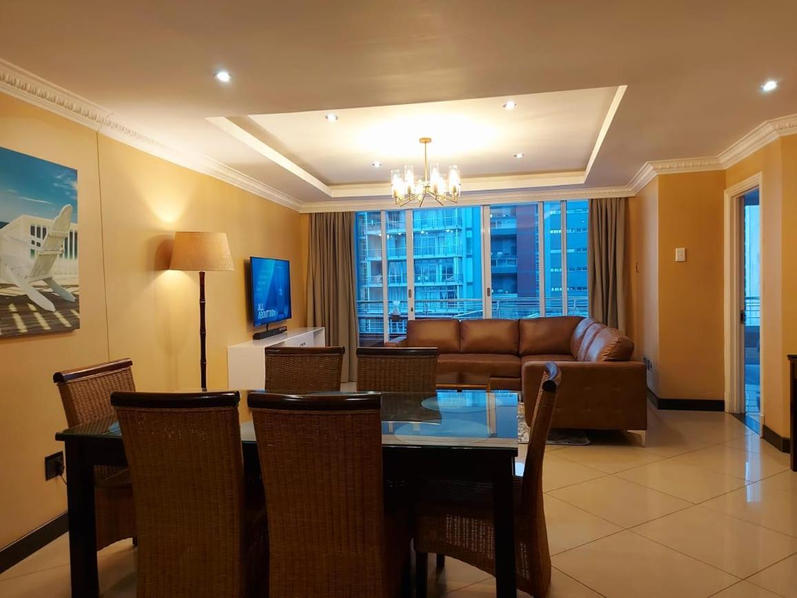 Ocean Sunrise At The Sails - Durban Point Waterfront Apartment ภายนอก รูปภาพ